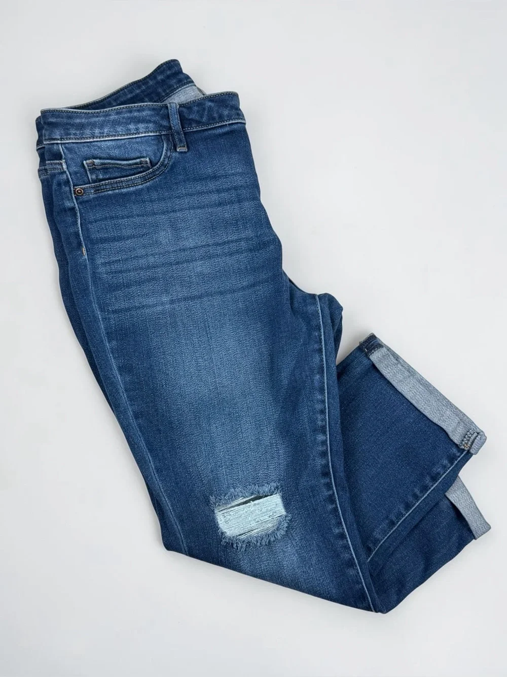 SOHO New York & Company Curvy Cropped Jeans Size 12 Distressed Stretch Denim